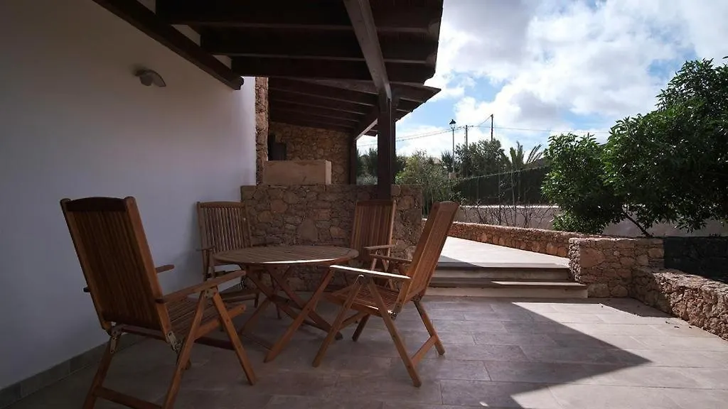 Pueblo Canario Aparthotel Los Estancos