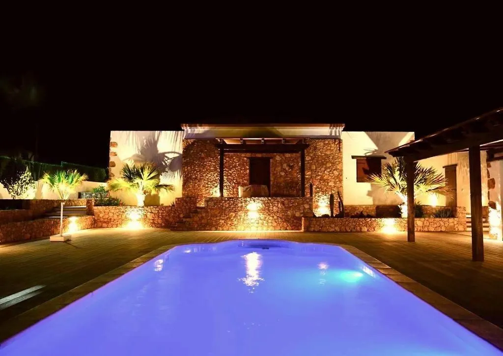 Pueblo Canario Aparthotel Los Estancos 0*,  España