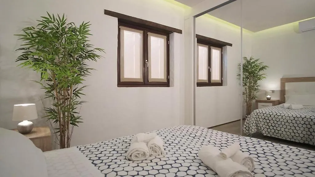 Pueblo Canario Aparthotel Los Estancos